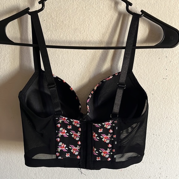 Flower mesh push up pin up style bralette - Picture 4 of 8